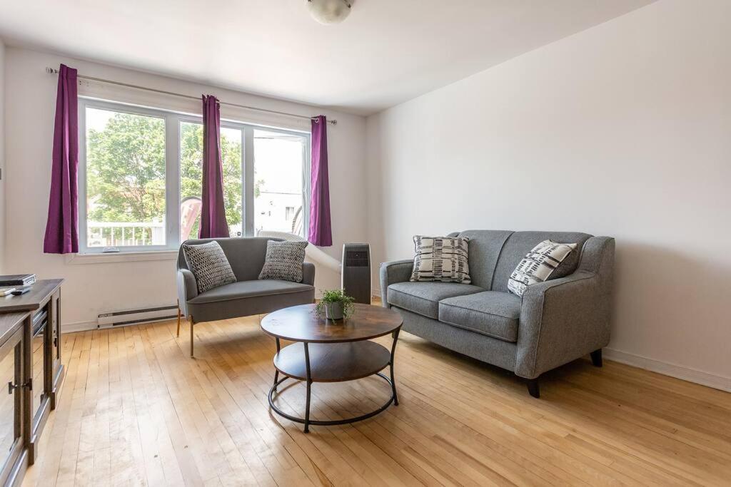 Lovely Rental Unit With Balcony~ Autoroute 40 Montréal Buitenkant foto